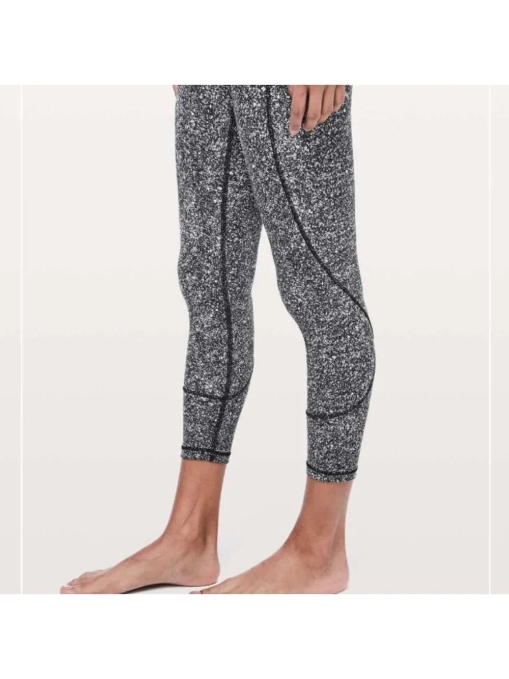 Lululemon In Movement Tight 25